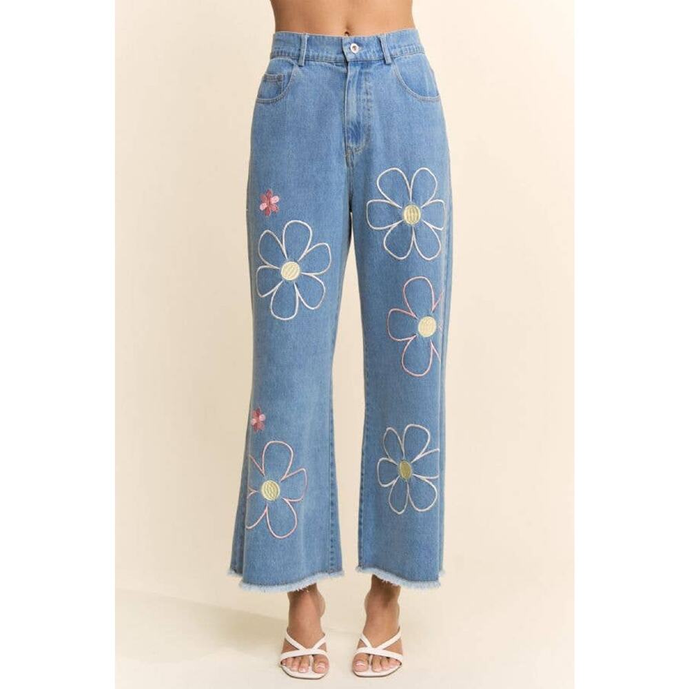 NWT Flower Embroidered Cropped Wide-Leg Denim Pant: Denim Blue / M - Picture 2 of 10